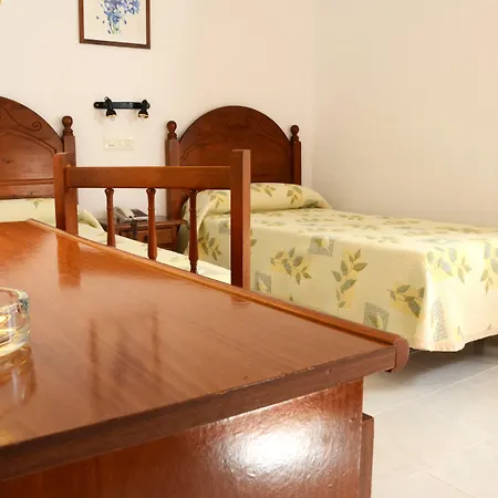 巨人酒店 2* 赫雷斯